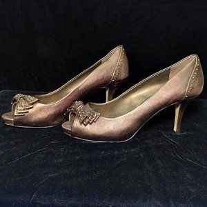 Vince Camuto Pump/Sandal platform 8.5 EUC